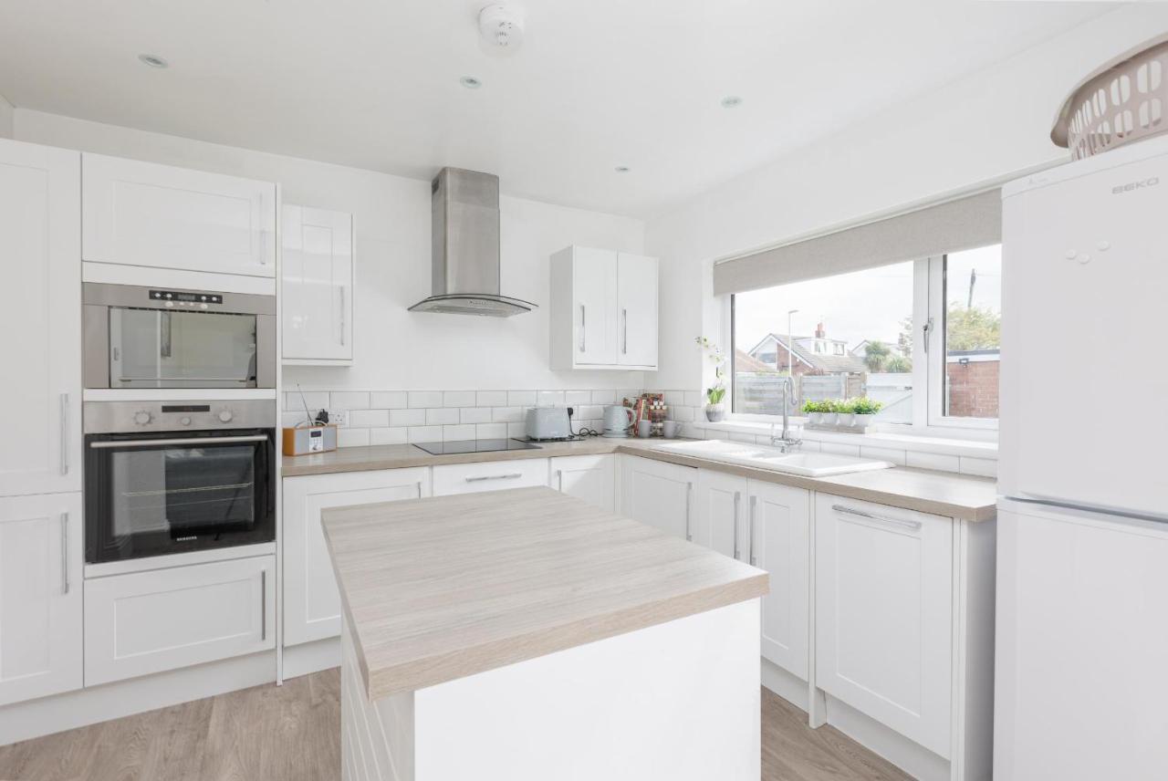The Lovatt House By Sasco Villa Blackpool Exterior photo